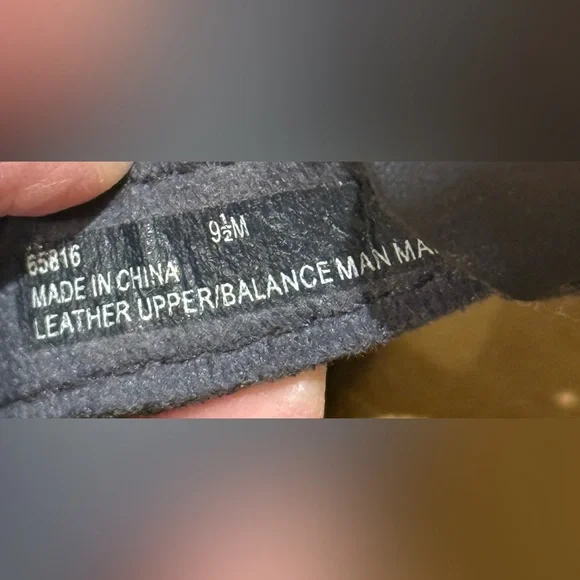 Clarks Brown Leather Laser Cut Comfort Sandals Size 9.5 EUC Walking Fashion - Picture 7 of 7